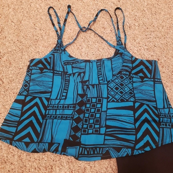 2 Cropped Tank Tops VANS/Zine - Picture 3 of 7